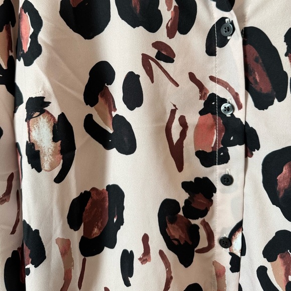 ELOQUII NWT Tan Animal Printed Button Down Shirt with Ruffle Neck Plus Size 16 - Picture 7 of 13